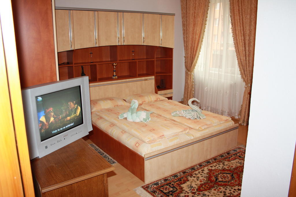 Pensiunea Claudiu Caransebeş Kamer foto