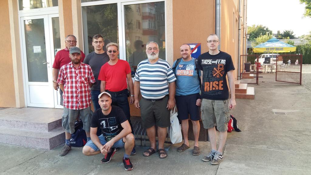 Pensiunea Claudiu Caransebeş Buitenkant foto